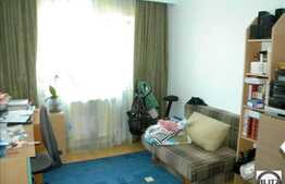 Vanzare apartament 4 camere, decomandat, renovat