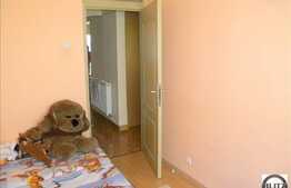 Vanzare apartament 4 camere, decomandat, renovat