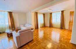 Casa individuala, 230 mp utili, curte 450 mp, garaj, zona Faget