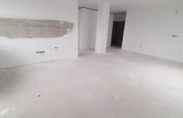 Apartament 3-4 camere, 2 bai, balcon de 15 mp, incalzire in pardoseala, loc pentru boxa, pereti zugraviti, zona Tauti