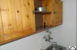 Garsoniera, 30,70 mp utili, partial mobilata, zona strazii Parang