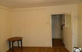 Garsoniera, 30,70 mp utili, partial mobilata, zona strazii Parang