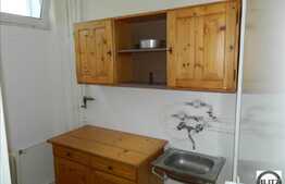 Garsoniera, 30,70 mp utili, partial mobilata, zona strazii Parang