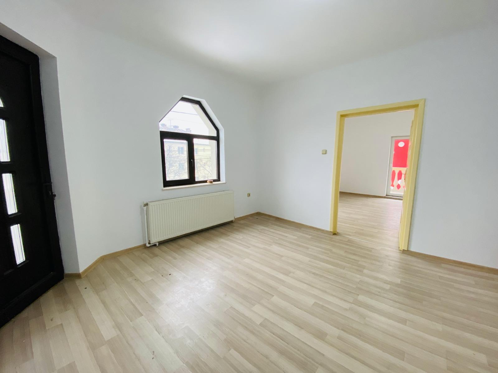Casa de închiriat 8 camere Central - 59662CI | BLITZ Cluj-Napoca | Poza3