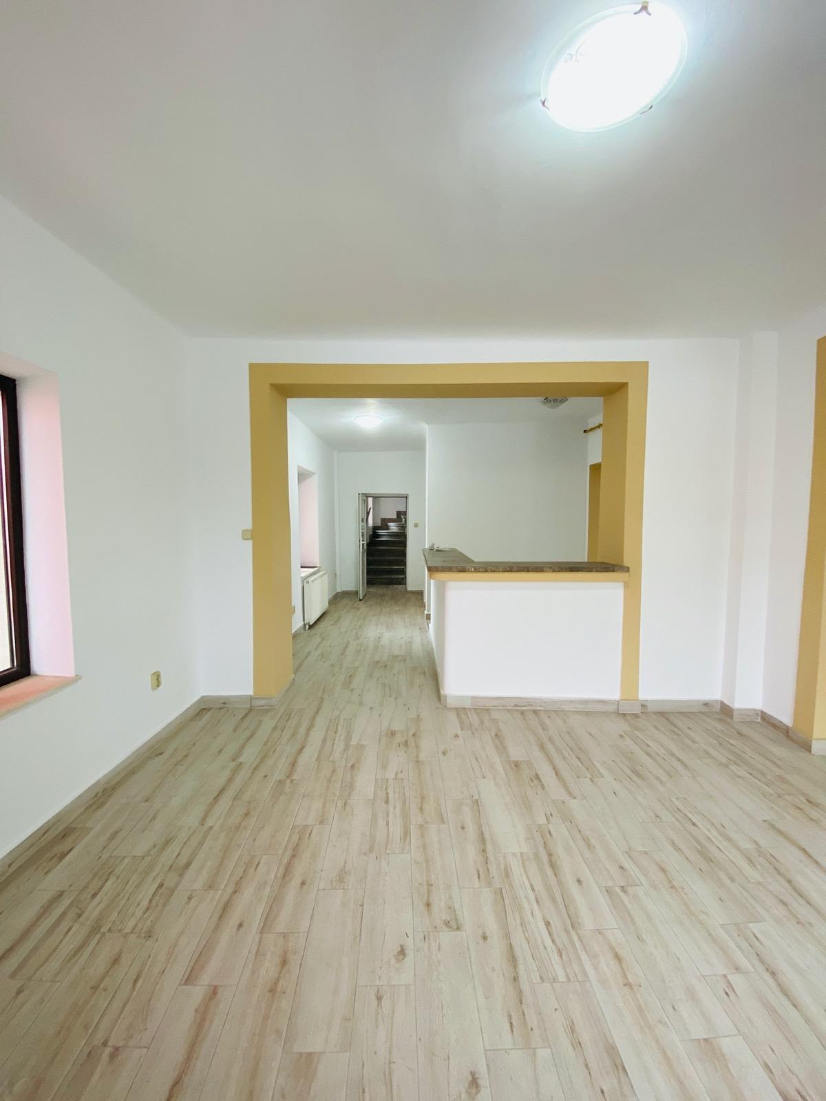 Casa de închiriat 8 camere Central - 59662CI | BLITZ Cluj-Napoca | Poza2