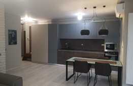 Apartament cu 2 camere, lux, parcare, zona Iulius Mall