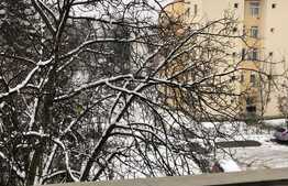 Apartament 4 camere, decomandat, etaj intermediar, zona Grigore Alexandrescu