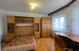 3 camere, semidecomandat, 70mp, balcon zona strazii Vaida Voievod
