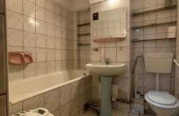 3 camere, semidecomandat, 70mp, balcon zona strazii Vaida Voievod