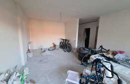 Apartament cu gradina, 43mp, boxa, optional garaj! Zona strazii SubCetate!