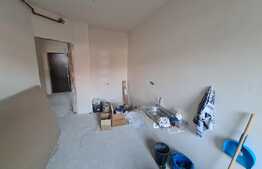 Apartament cu gradina, 43mp, boxa, optional garaj! Zona strazii SubCetate!