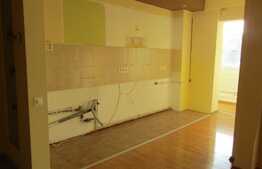 Apartament 3 camere, 80mp, decomandat, nemobilat, zona Astra