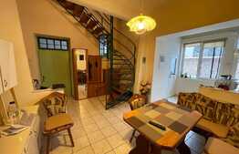 Casa individuala, 220 mp, 6 camere, in centrul orasului!