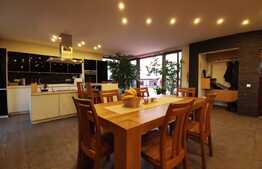 Apartament tip Penthouse, 2 camere, 128 mp, terasa 90 mp, zona Subcetate