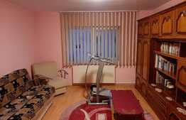 Apartament 4 camere, 84 mp, zona Tractorul