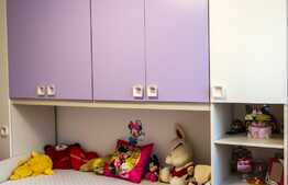 Apartament 2 camere, 65 mp, decomandat, gradina 85 mp, zona Noua