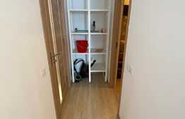 Vanzare 3 camere, 81 mp utili,etaj intermediar,boxa, garaj ,2 balcoane! Zona Sub Cetate!