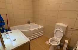 Vanzare 3 camere, 81 mp utili,etaj intermediar,boxa, garaj ,2 balcoane! Zona Sub Cetate!