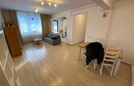 Vanzare 3 camere, 81 mp utili,etaj intermediar,boxa, garaj ,2 balcoane! Zona Sub Cetate!