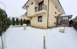 Vanzare duplex 186 mp utili, teren 240 mp! Finisaje de TOP!