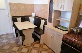 Apartament la casa, 2 camere, 60 mp, zona Florilor
