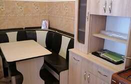 Apartament la casa, 2 camere, 60 mp, zona Florilor