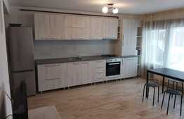 Apartament de inchiriat cu 3 camere, 60 mp, loc de parcare, zona Grand Hotel Italia