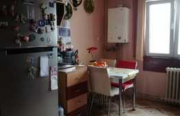 Vanzare apartament 3 camere, 65 mp, boxa subsol, zona strazii Albac