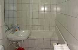 Apartament 2 camere, 48 mp, decomandat, parcare, zona Hotel Royal