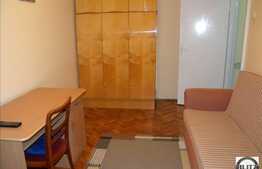 Apartament 2 camere, 48 mp, decomandat, parcare, zona Hotel Royal