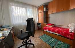 Apartament 2 camere, 46 mp, etaj intermediar, balcon 10 mp, zona Mercur!