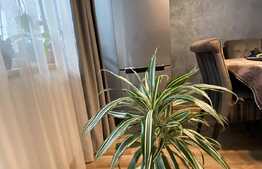 Apartament cu 3 camere, LUX, etaj intermediar, zona VIVO