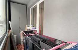 Apartament cu 3 camere, LUX, etaj intermediar, zona VIVO