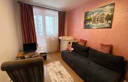 Apartament cu 3 camere, LUX, etaj intermediar, zona VIVO