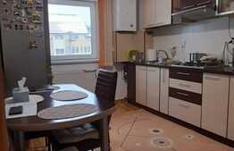 Apartament decomandat, etaj intermediar, parcare, zona Muzeul Apei!