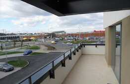 Apartament 2 camere, 45 mp, decomandat, zona Tractorul