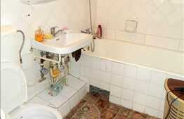 Apartament 2 camere, decomandat, 54 mp, boxa la subsol, zona strazii Teleorman