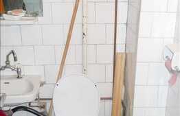 De vanzare 4 camere, 82.5 mp utili, balcon, parcare si boxa la subsol