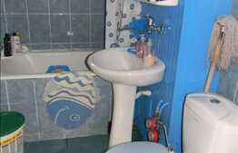 Apartament 2 camere, 42 mp utili, semidecomandat, zona Big