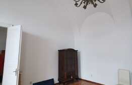 Apartament cu 2 camere, 60 de mp, pet friendly, nemobilat, cu acces la curte exterioara, zona Parcului Central