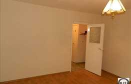 Garsoniera 28 mp utili, partial mobilata, zona strazii Parang