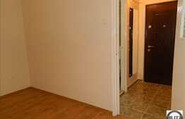 Garsoniera 28 mp utili, partial mobilata, zona strazii Parang