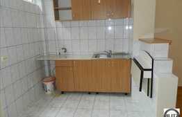 Garsoniera 28 mp utili, partial mobilata, zona strazii Parang