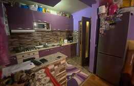 Apartament cu 2 camere, etaj intermediar, finisat, zona Petrom