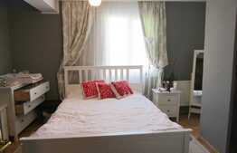 Apartament 3 camere, 104 mp, loc de parcare , zona Grand Hotel Italia !