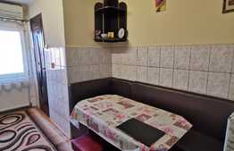 Apartament cu 3 camere decomandat, 75 de mp, parcare, zona Iulius Mall