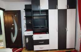 Apartament cu 3 camere decomandat, 75 de mp, parcare, zona Iulius Mall