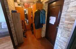 Apartament 2 camere, bucatarie inchisa, etaj intermediat! Zona strazii Gheorghe Doja!