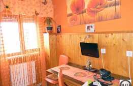 Apartament  4 camere + garaj + loc de parcare suprateran!