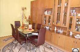 Apartament  4 camere + garaj + loc de parcare suprateran!